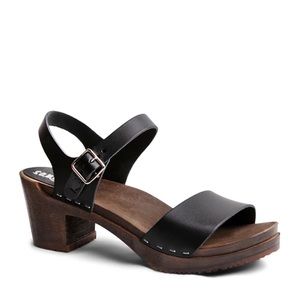 Sandgrens Vienna Clog Sandals